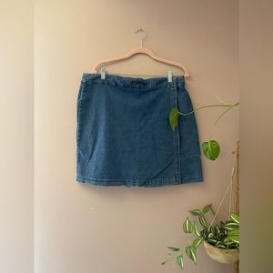 Plus Size Vintage 90’s Denim Skort